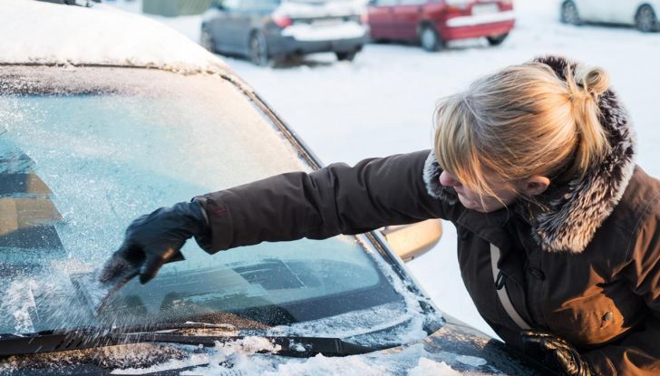 Come Sbrinare Il Parabrezza Dell Auto Metodi E Consigli Infomotori