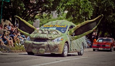 Auto americane, tutte le foto più strane e divertenti dagli Stati Uniti