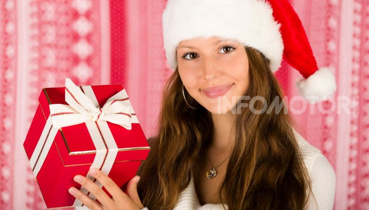 Babbo Natale ama i motori: ecco una gallery di foto divertenti - Foto 2 di 16