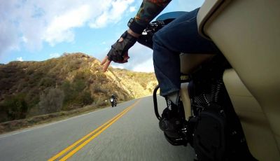Classifica: i 5 segni tra motociclisti che ogni biker dovrebbe conoscere