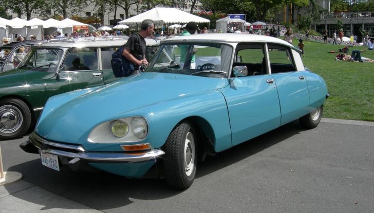 Guida autonoma: Tesla vs Google Car - Foto 4 di 8