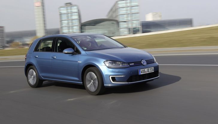 Volkswagen Golf VII Restyling, a novembre la presentazione - Foto 1 di 10