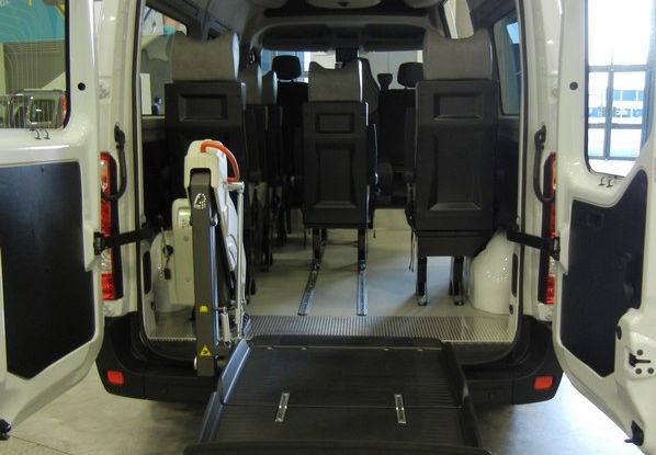 Renault lancia il Business Booster Tour 2016 - Foto 12 di 27