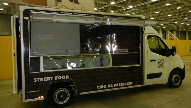 Renault lancia il Business Booster Tour 2016 - Foto 20 di 27