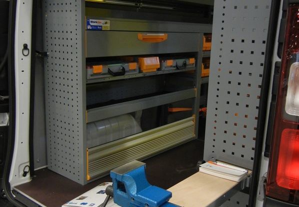 Renault lancia il Business Booster Tour 2016 - Foto 23 di 27