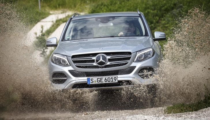 Mercedes Gle 250D 4Matic: la prova su strada - Foto 12 di 23