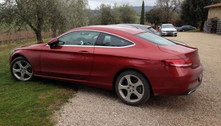 Mercedes Classe C Coupé, prova su strada e caratteristiche tecniche - Foto 3 di 10