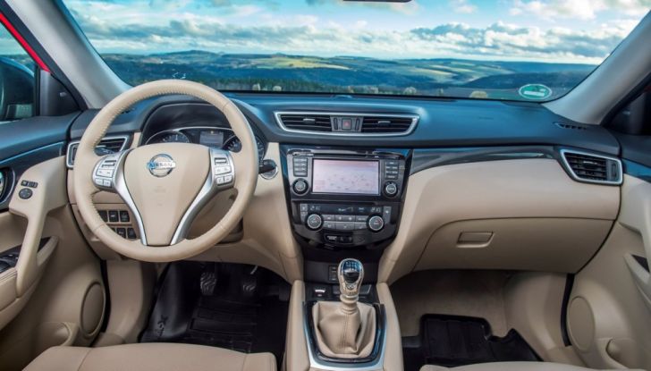 Nissan X-Trail regala la sicurezza stradale con il Safety Shield - Foto 16 di 16