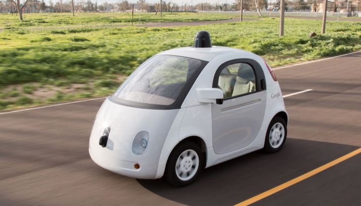 Guida autonoma: Tesla vs Google Car - Foto 6 di 8
