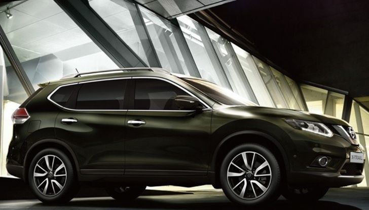 Nissan X-Trail regala la sicurezza stradale con il Safety Shield - Foto 5 di 16