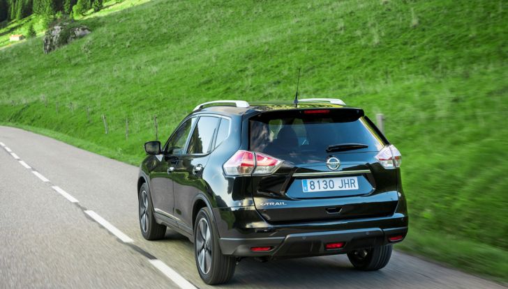 Nissan X-Trail regala la sicurezza stradale con il Safety Shield - Foto 7 di 16