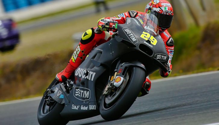 Ducati MotoGP 2016: La presentazione live della Desmosedici GP a Borgo Panigale - Foto 12 di 15