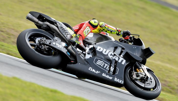 MotoGP, ufficiale: Andrea Iannone correrà in Suzuki nel 2017 e 2018 - Foto 15 di 17