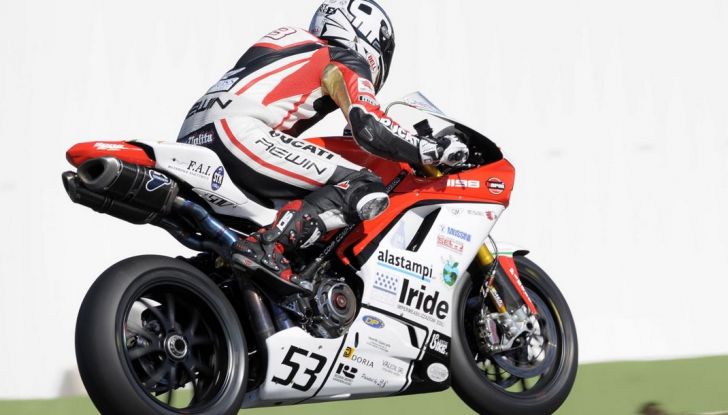 Tourist Trophy 2016: Alex Polita partecipa con la BMW S1000R - Foto 9 di 10