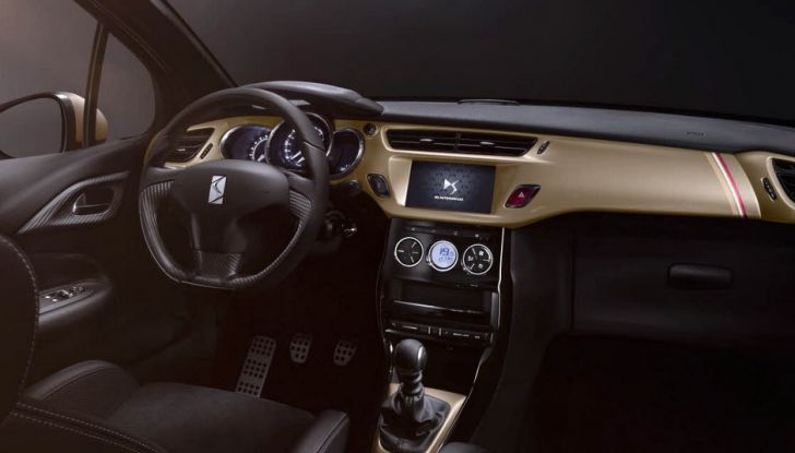 DS3 DS3 Cabrio 2016 postazione di guida
