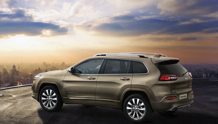Jeep Cherokee Overland - Foto 2 di 6