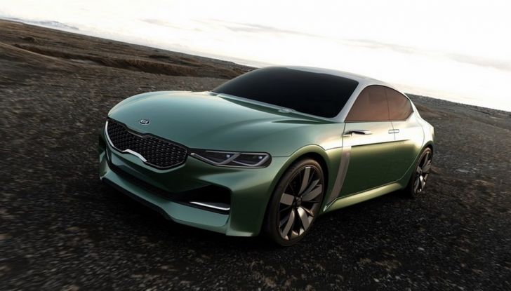 Kia CK, la berlina sportiva rivale di Audi A4, BMW Serie 3 e Mercedes Classe C - Foto 2 di 12