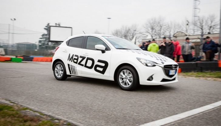 Mazda 2: la piccola ammiraglia che non rinuncia a nulla - Foto 11 di 32