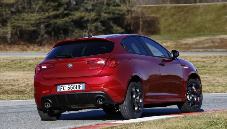 Nuova Alfa Romeo Giulietta 2016 prova strada prezzi motori informazioni tecniche
