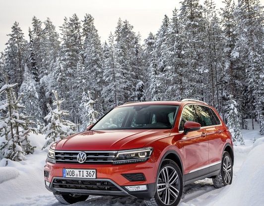 Nuova Volkswagen Tiguan, al via la fase di prevendita - Foto 10 di 12