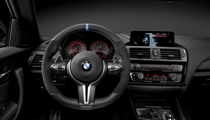 bmw m2 coupe 2016 postazione guida