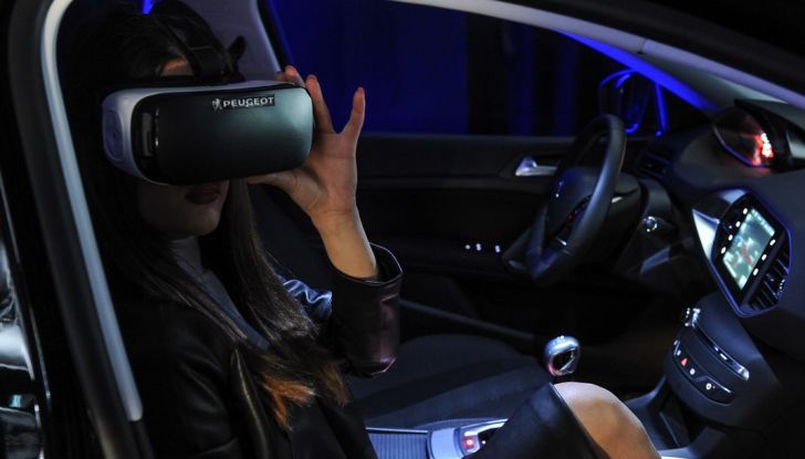 Peugeot presenta Best Technology Experience: video a realtà virtuale per i  test drive - Foto 1 di 10