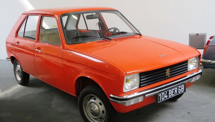 Peugeot a Rétromobile 2016 con le coupé e le cabriolet - Foto 12 di 14