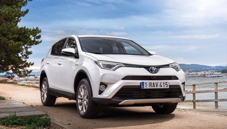 Toyota Hybrid: provale con Infomotori e vinci un weekend con un selfie! - Foto 2 di 21