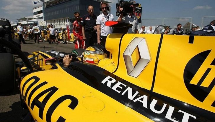 Renault rilancia l’impegno in Formula 1 e nel Motorsport per il 2016 - Foto 2 di 10