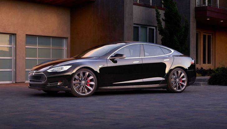 Supercharger Tesla, no all’utilizzo commerciale - Foto 6 di 10