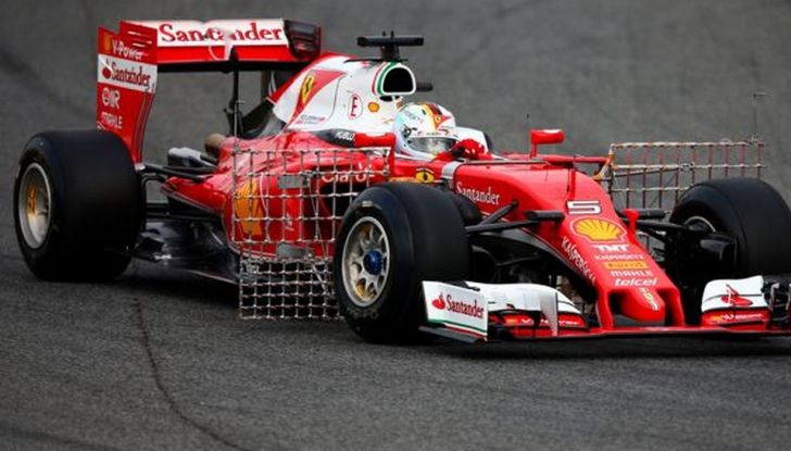 F1 2016: arriva la nuova Mercedes W07 ed è sfida con la Ferrari a Montmelò - Foto 1 di 13