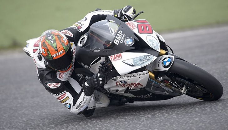 World Superbike: Sylvain Guintoli il più veloce a Phillip Island - Foto 7 di 13