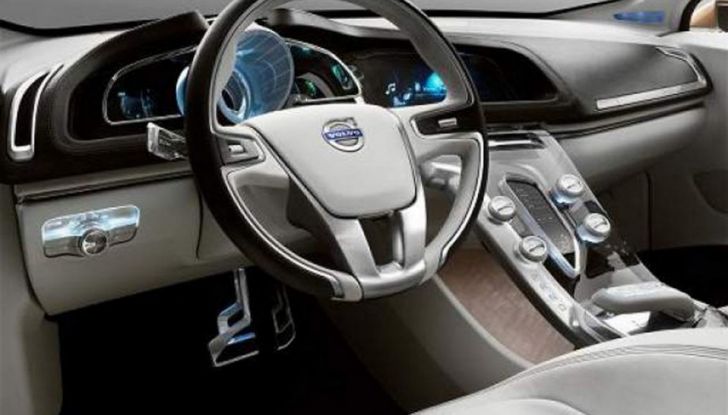 Volvo XC60 è il SUV medio più venduto in Europa - Foto 5 di 10