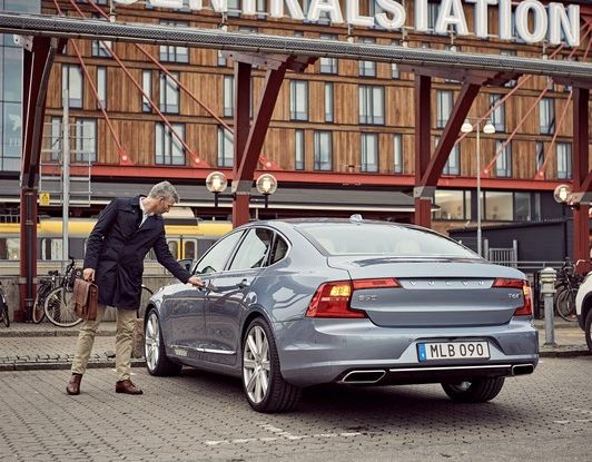 Volvo Cars sarà il primo marchio a commercializzare auto senza chiave - Foto 5 di 10