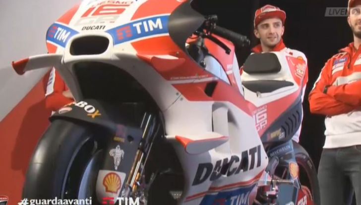 Ducati MotoGP 2016: La presentazione live della Desmosedici GP a Borgo Panigale - Foto 7 di 15