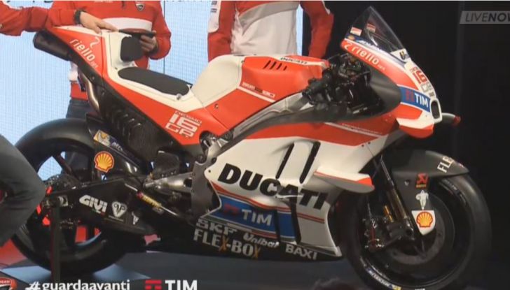 Ducati MotoGP 2016: La presentazione live della Desmosedici GP a Borgo Panigale - Foto 8 di 15