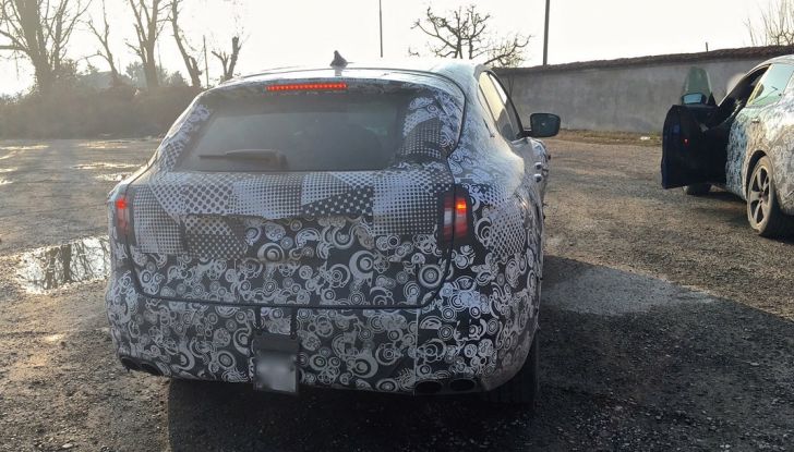 Maserati Levante, le foto spia degli ultimi test su strada - Foto 10 di 10