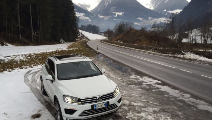Volkswagen Touareg 3.0 Tdi 262 CV BMT Tiptronic prova su strada e prezzi - Foto 16 di 33