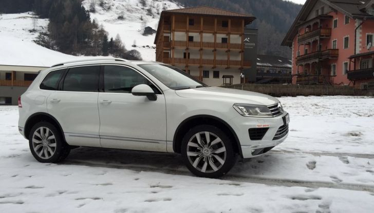 Volkswagen Touareg 3.0 Tdi 262 CV BMT Tiptronic prova su strada e prezzi - Foto 18 di 33