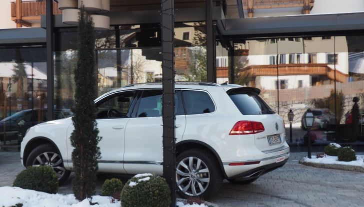 Volkswagen Touareg 3.0 Tdi 262 CV BMT Tiptronic prova su strada e prezzi - Foto 20 di 33