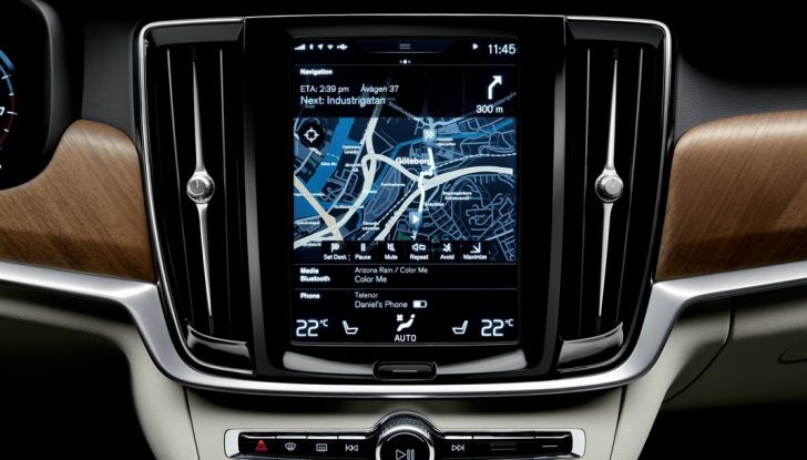 Volvo V90, le prime immagini rubate in attesa del debutto ufficiale - Foto 8 di 9