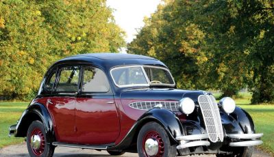 BMW compie 100 anni