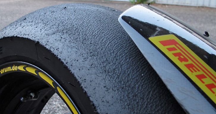 World Superbike: ad Aragón Pirelli presenta il nuovo diablo rosso III - Foto 3 di 8