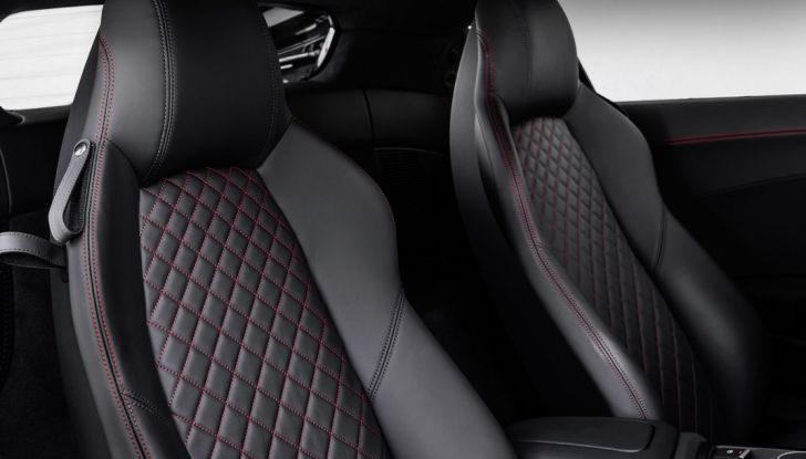 Audi R8 V10 plus sedili