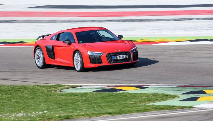Audi R8 Plus 2016, la prova ad Imola: Il V10 da 610CV - Foto 1 di 45