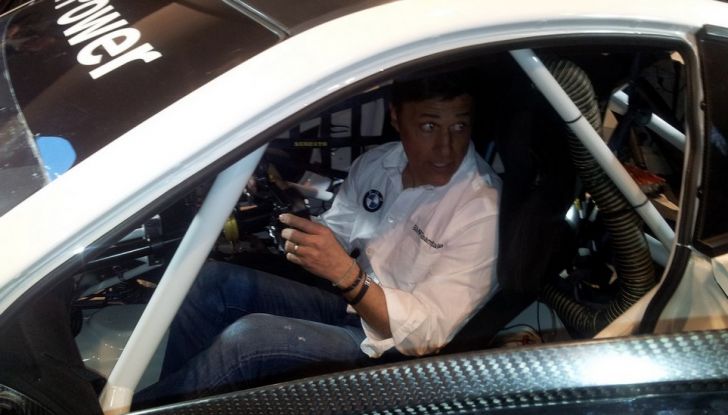 BMW Team Italia scende in pista con la M6 GT3 (28)