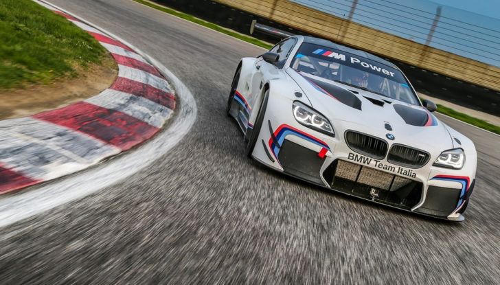 BMW Team Italia scende in pista con la M6 GT3 (3)