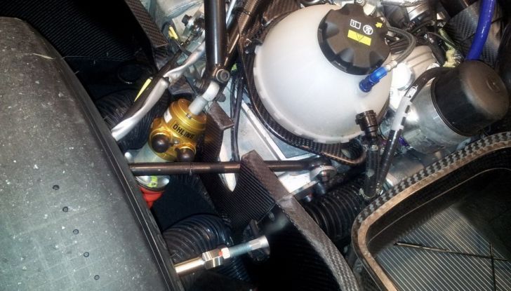 BMW Team Italia scende in pista con la M6 GT3 (33)