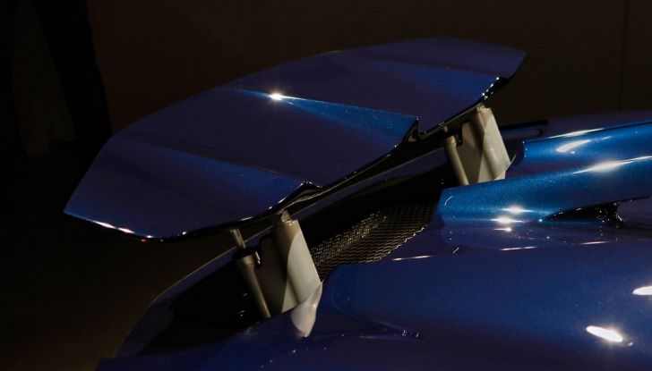 Bugatti Chiron contro Red Bull F1: qual è la più veloce in accelerazione? - Foto 20 di 23