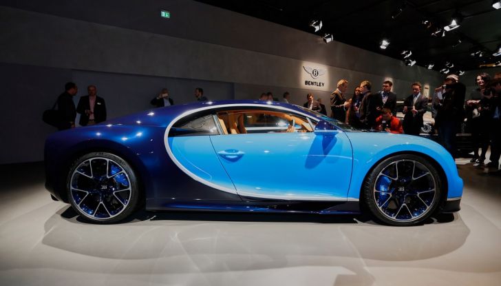 Bugatti Chiron contro Red Bull F1: qual è la più veloce in accelerazione? - Foto 1 di 23
